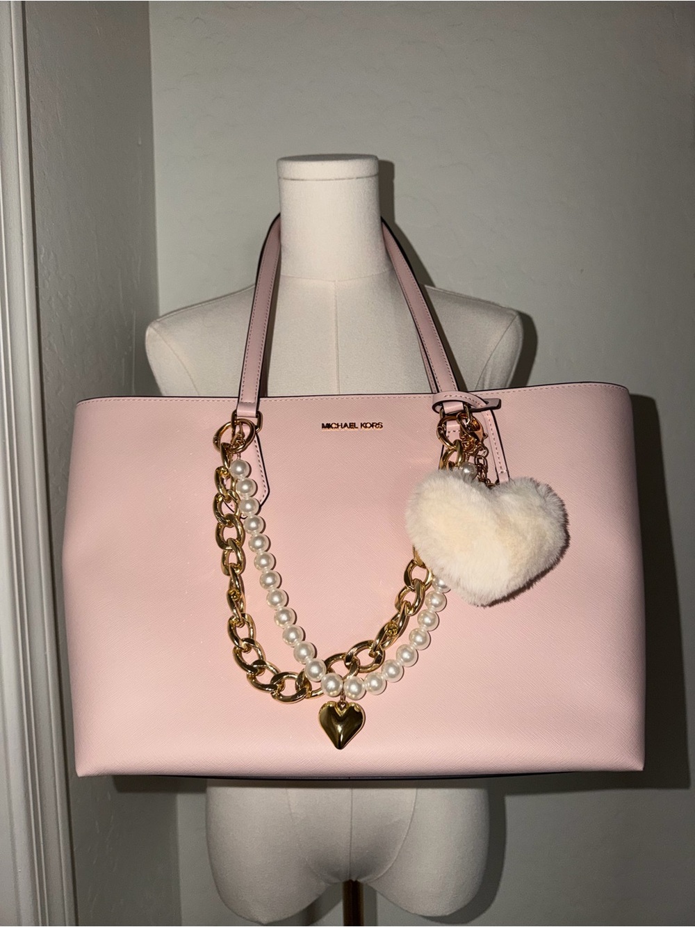NWT MICHAEL KORS Powder Blush Large Shiela Tote